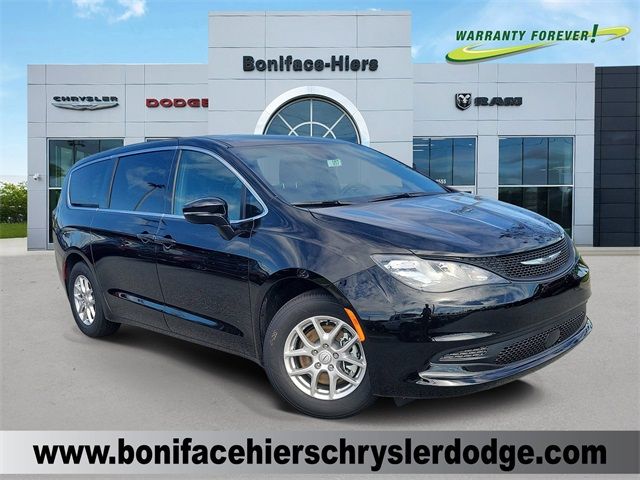 2026 Chrysler Voyager LX
