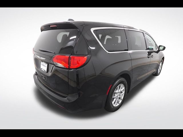 2026 Chrysler Voyager LX