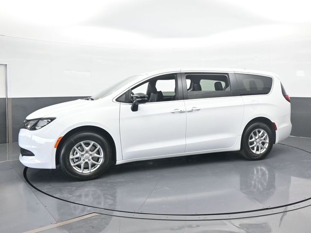 2026 Chrysler Voyager LX