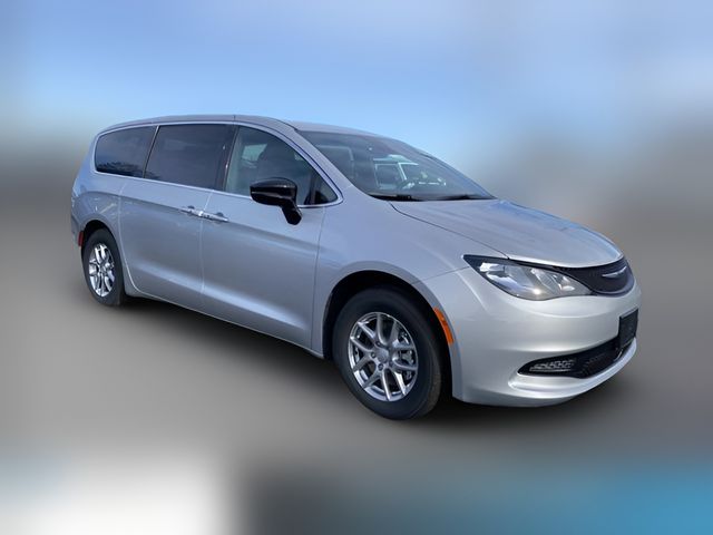 2026 Chrysler Voyager LX