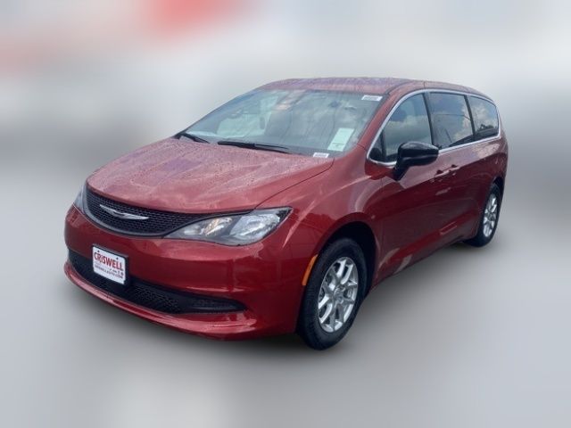 2026 Chrysler Voyager LX