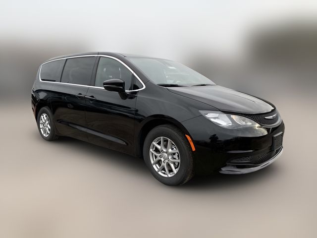 2026 Chrysler Voyager LX