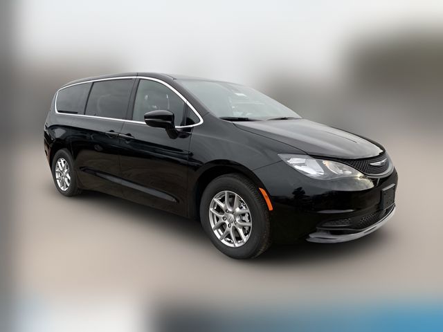 2026 Chrysler Voyager LX
