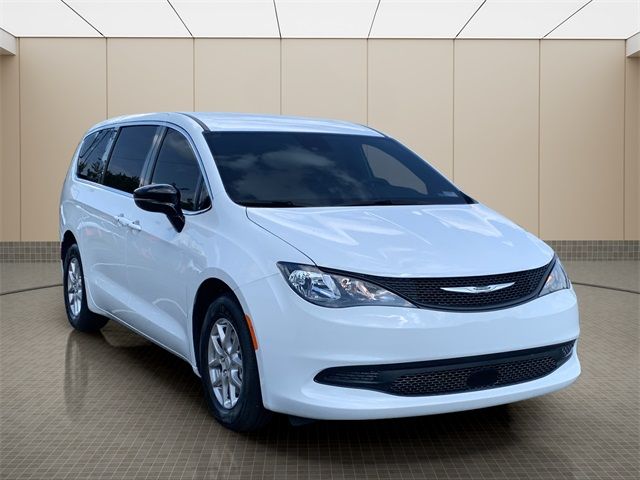 2026 Chrysler Voyager LX