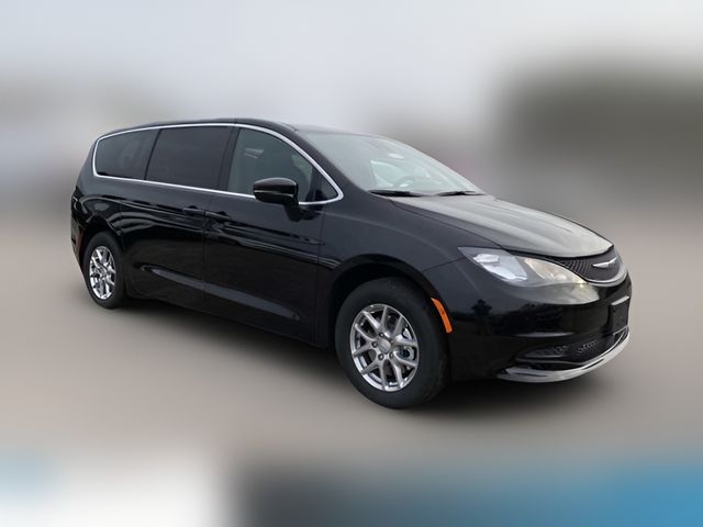 2026 Chrysler Voyager LX