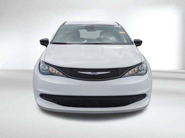 2026 Chrysler Voyager LX