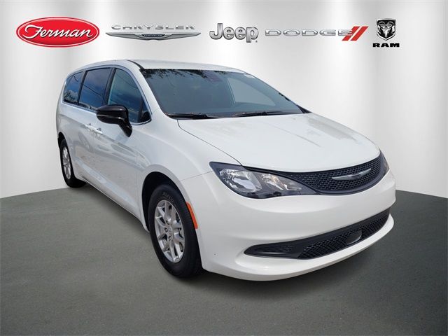 2026 Chrysler Voyager LX