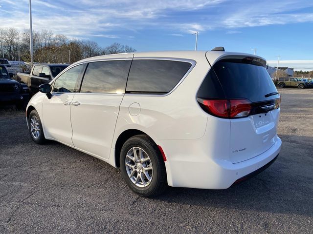 2026 Chrysler Voyager LX