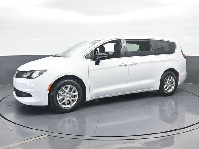 2026 Chrysler Voyager LX