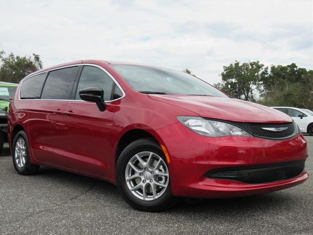 2026 Chrysler Voyager LX