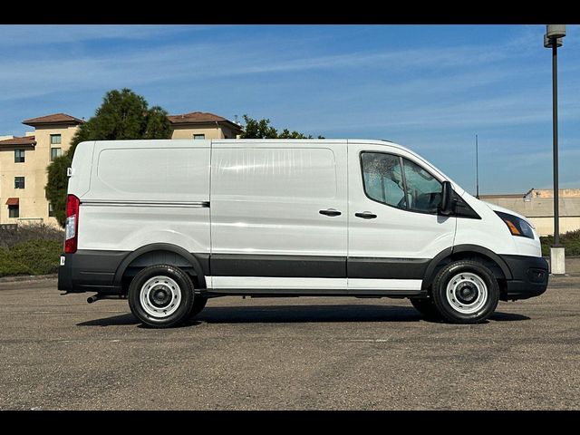 2026 Ford Transit Base