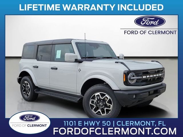 2026 Ford Bronco Outer Banks