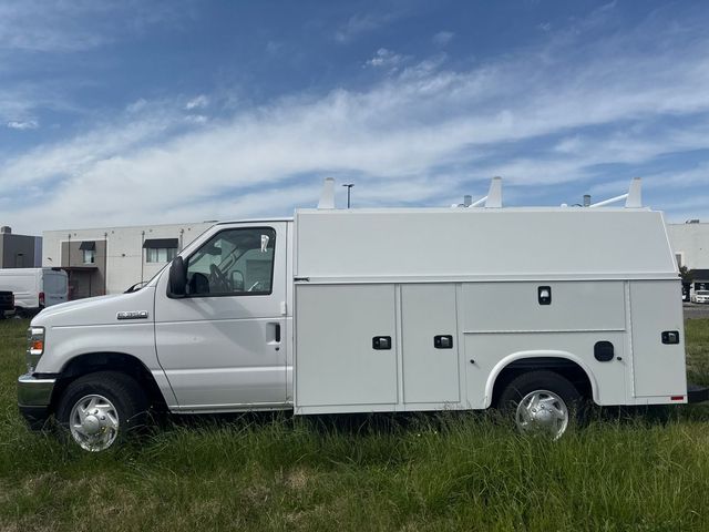 2026 Ford E-Series Base