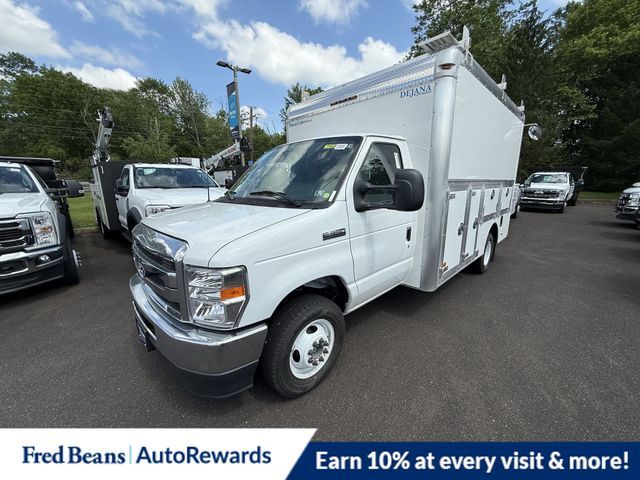 2026 Ford E-Series Base