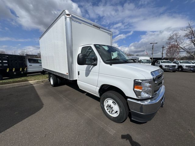 2026 Ford E-Series Base
