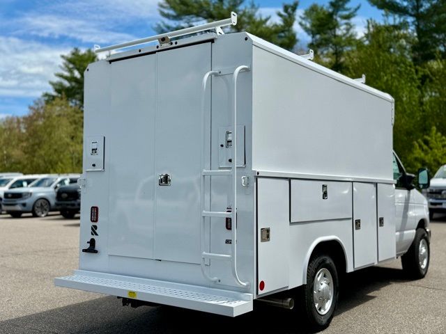 2026 Ford E-Series Base