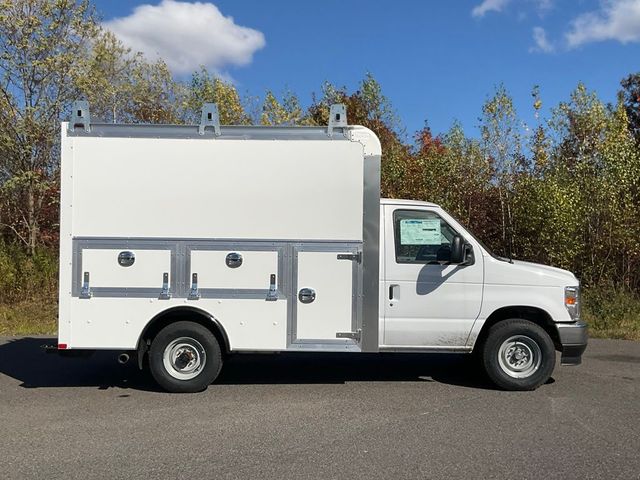 2026 Ford E-Series Base