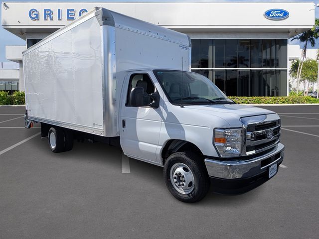 2026 Ford E-Series Base