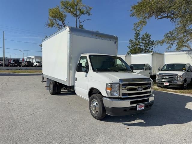 2026 Ford E-Series Base