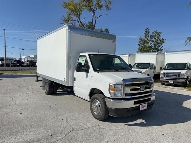 2026 Ford E-Series Base