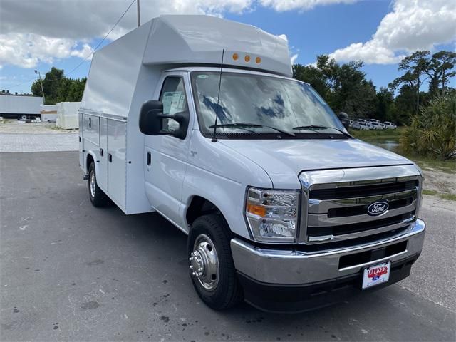 2026 Ford E-Series Base