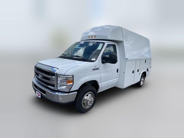 2026 Ford E-Series Base