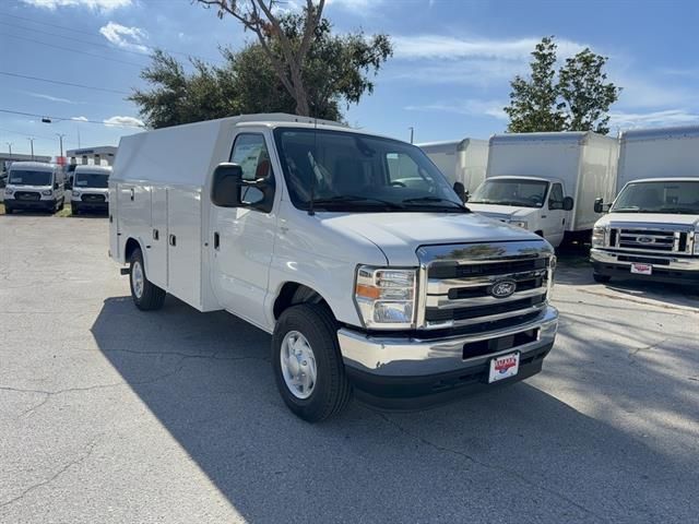 2026 Ford E-Series Base