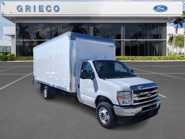 2026 Ford E-Series Base