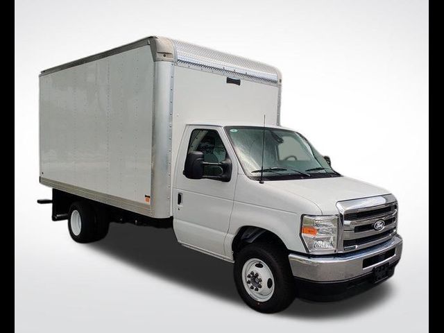 2026 Ford E-Series Base