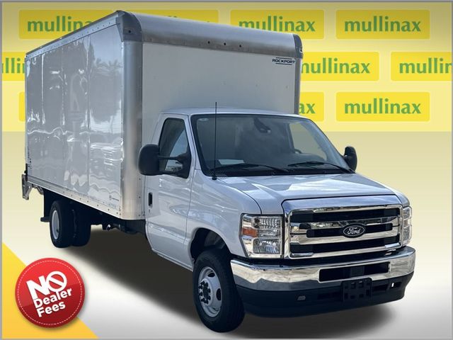 2026 Ford E-Series Base