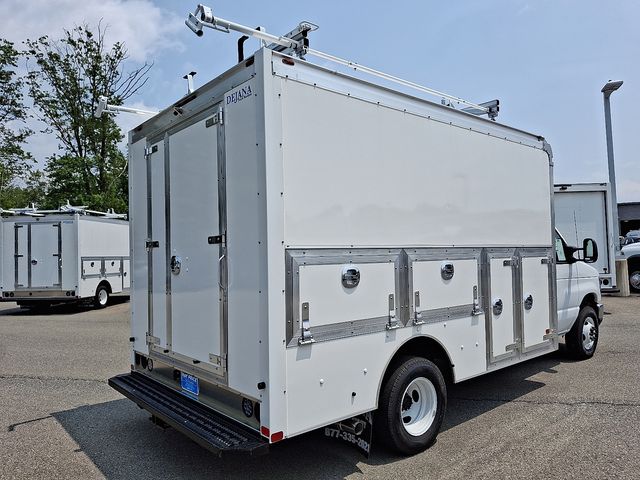 2026 Ford E-Series Base