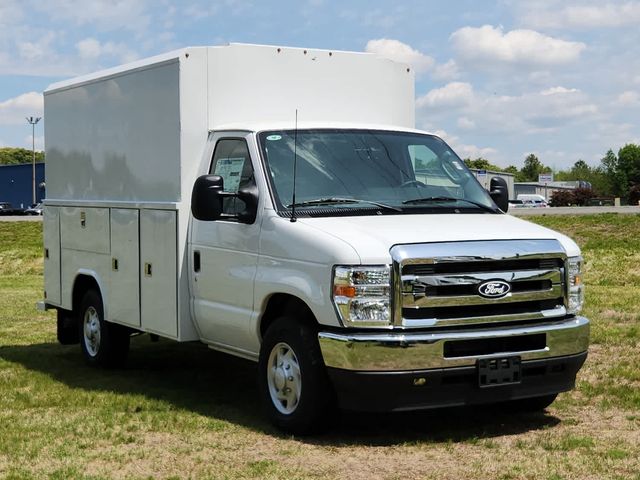 2026 Ford E-Series Base