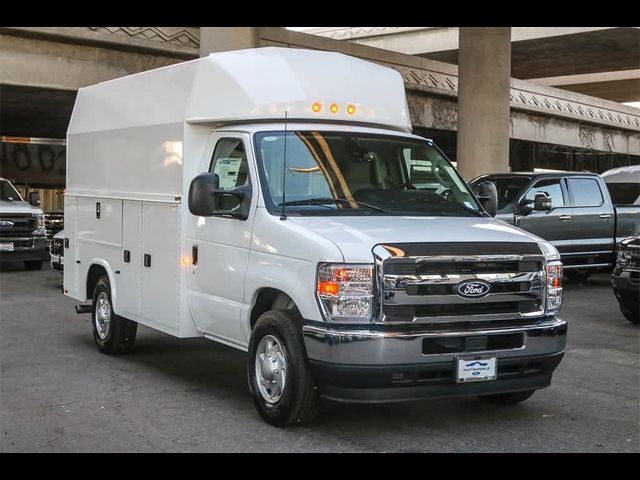 2026 Ford E-Series Base