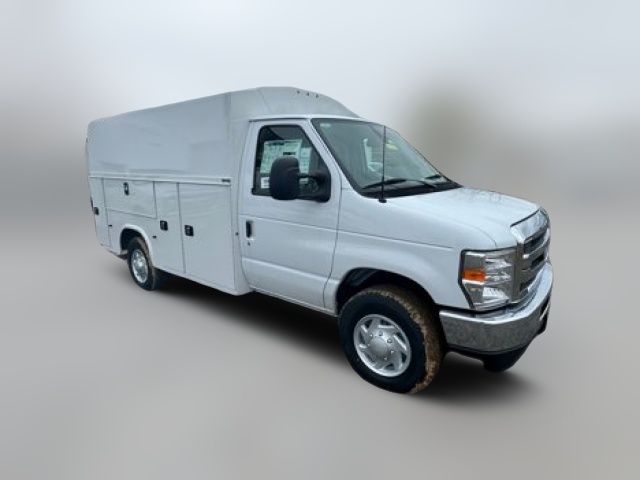 2026 Ford E-Series Base