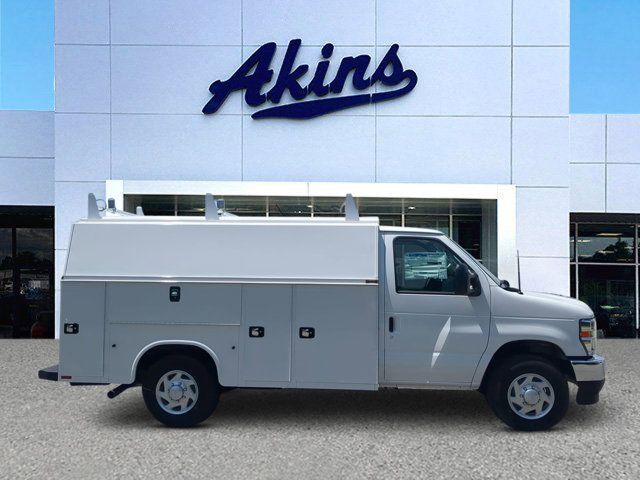 2026 Ford E-Series Base