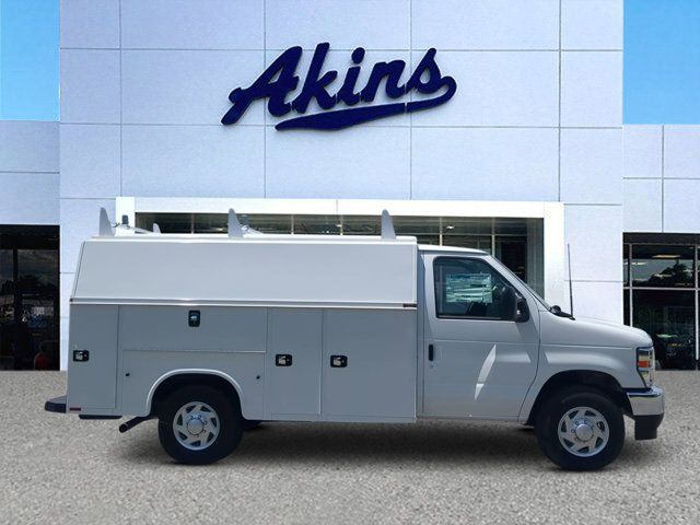 2026 Ford E-Series Base