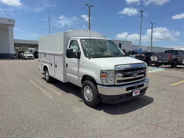 2026 Ford E-Series Base