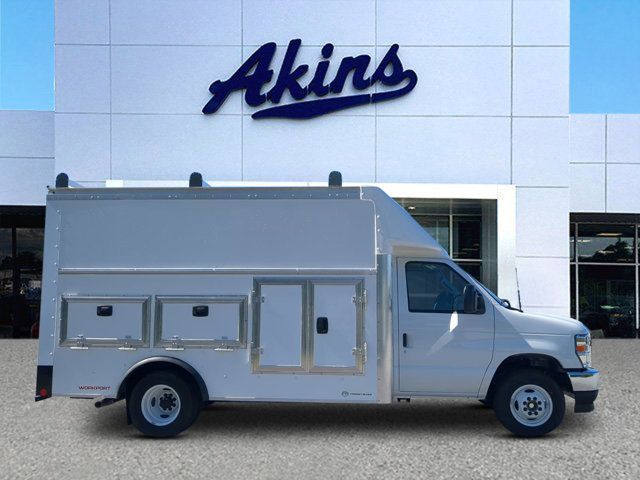 2026 Ford E-Series Base