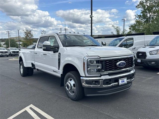 2026 Ford F-350 Lariat