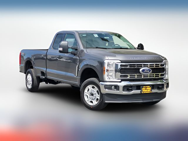 2026 Ford F-350 XLT
