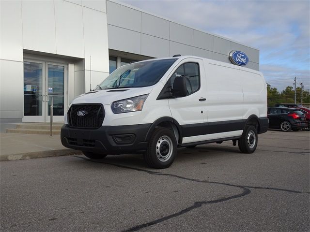 2026 Ford Transit Base