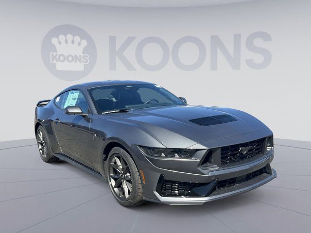 2026 Ford Mustang Dark Horse