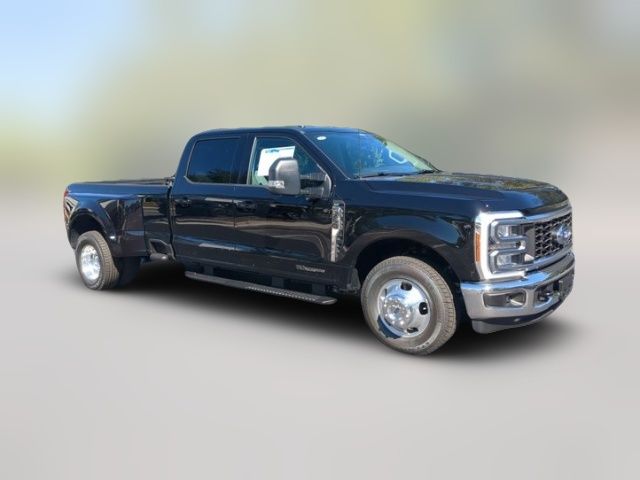 2026 Ford F-350 XLT