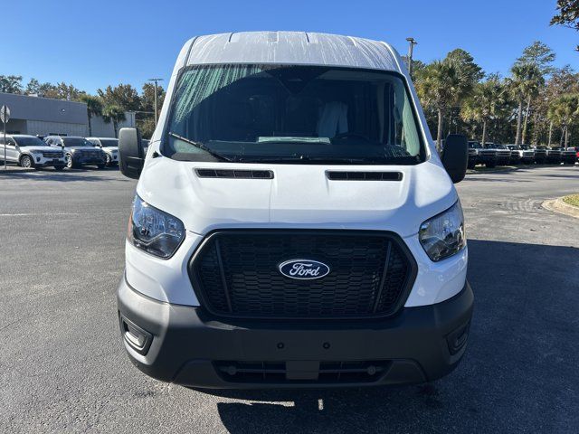2026 Ford Transit Base