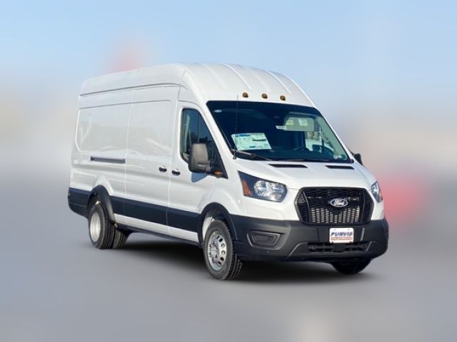 2026 Ford Transit Base