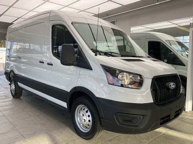 2026 Ford Transit Base