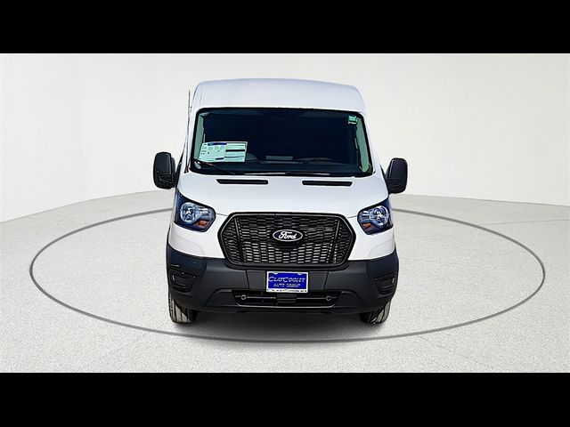 2026 Ford Transit Base