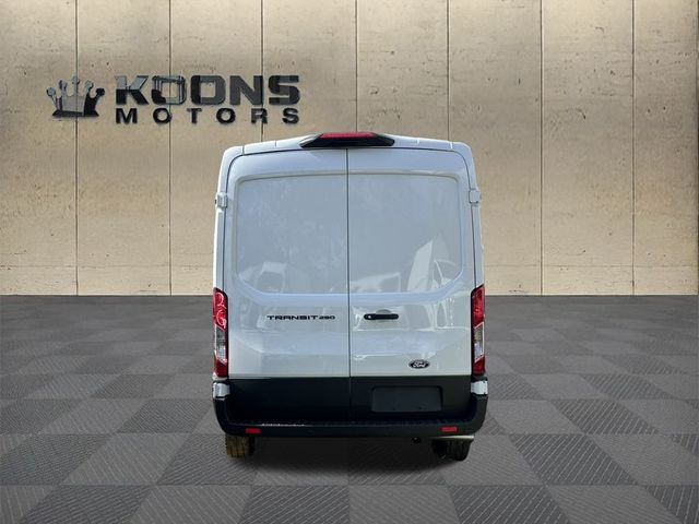 2026 Ford Transit Base