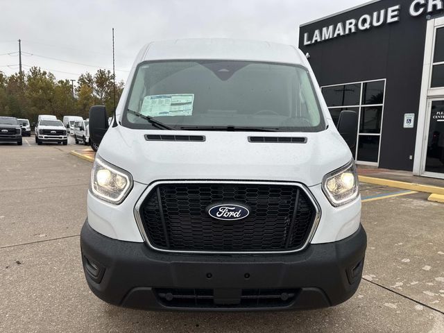 2026 Ford Transit Base