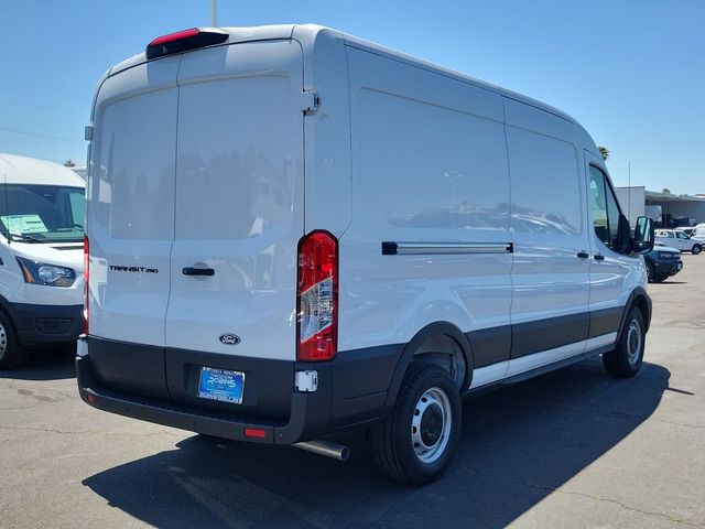2026 Ford Transit Base